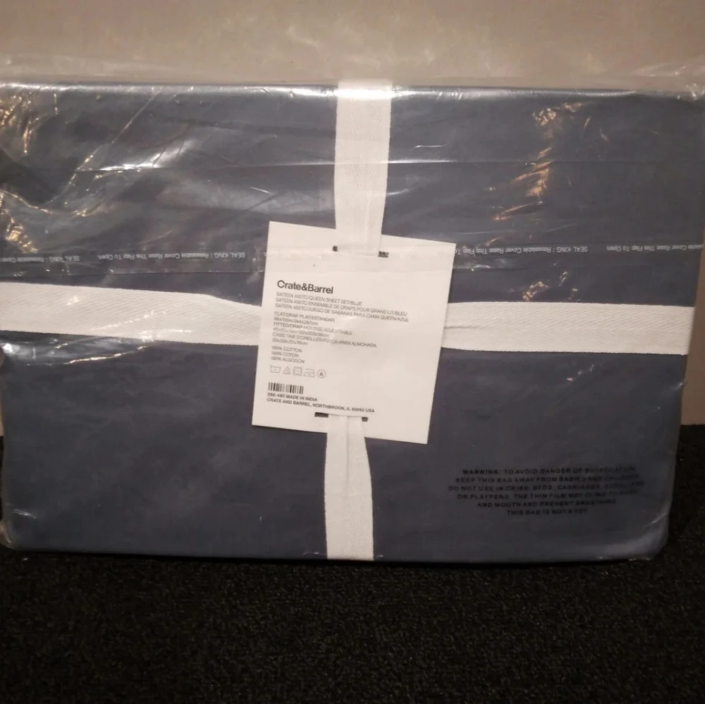 Crate&Barrel Organic 400 Thread Count Sateen White Queen Sheet Set